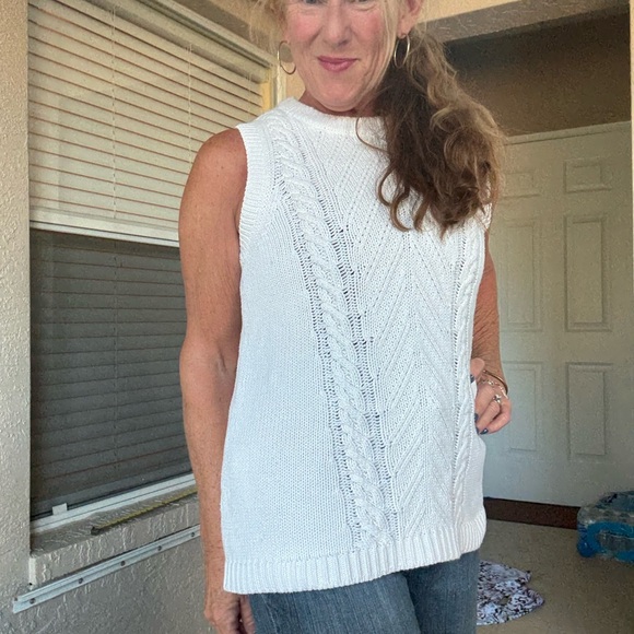 Chelsea & Theodore Sweaters - Chelsea & Theodore Ivory Knit Pullover